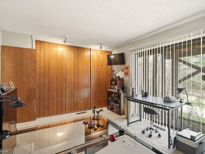 17833 Cliffside Drive, Strongsville, OH 44136 Photo 28