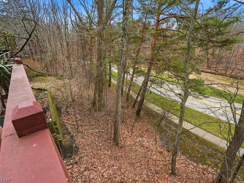 17833 Cliffside Drive, Strongsville, OH 44136 Photo 40