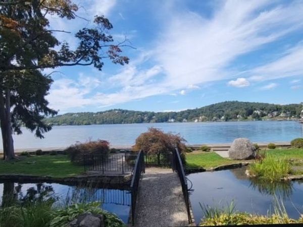 603 West Shore Trl, Sparta, NJ 07871