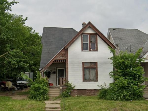 2133 N 27th STREET, Milwaukee, WI 53208