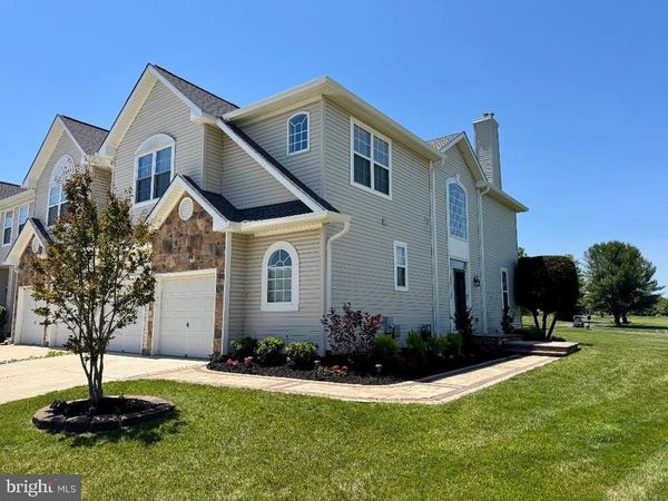 8 SAINT ANDREWS COURT, WESTAMPTON, NJ 08060