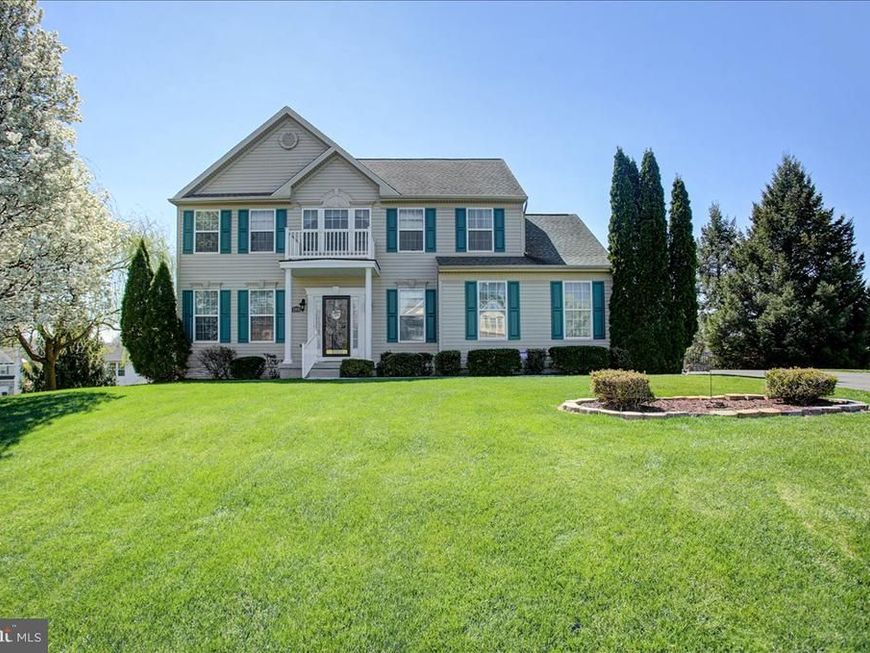 108 Bridle Hill Court, Chambersburg, PA 17202 Main Photo