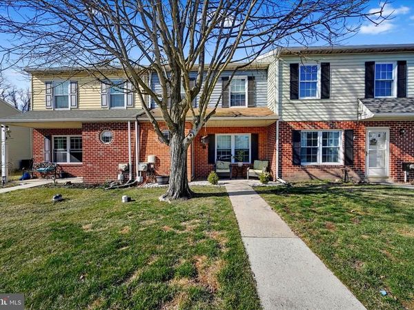 2627 BARCLAY STREET, COATESVILLE, PA 19320