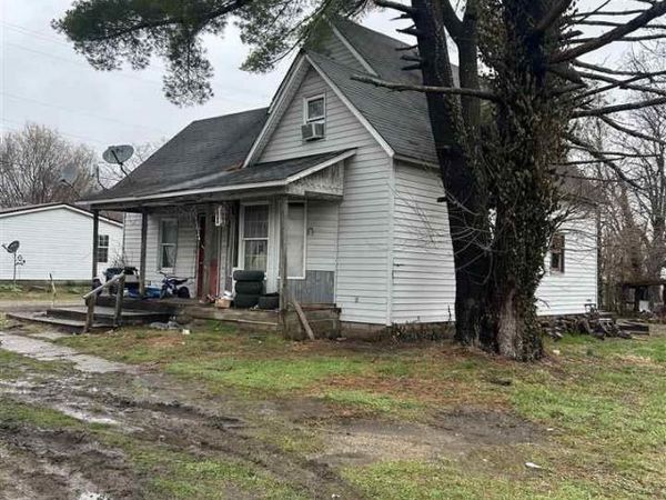 206 E HACKETT, CARLISLE, IN 47838