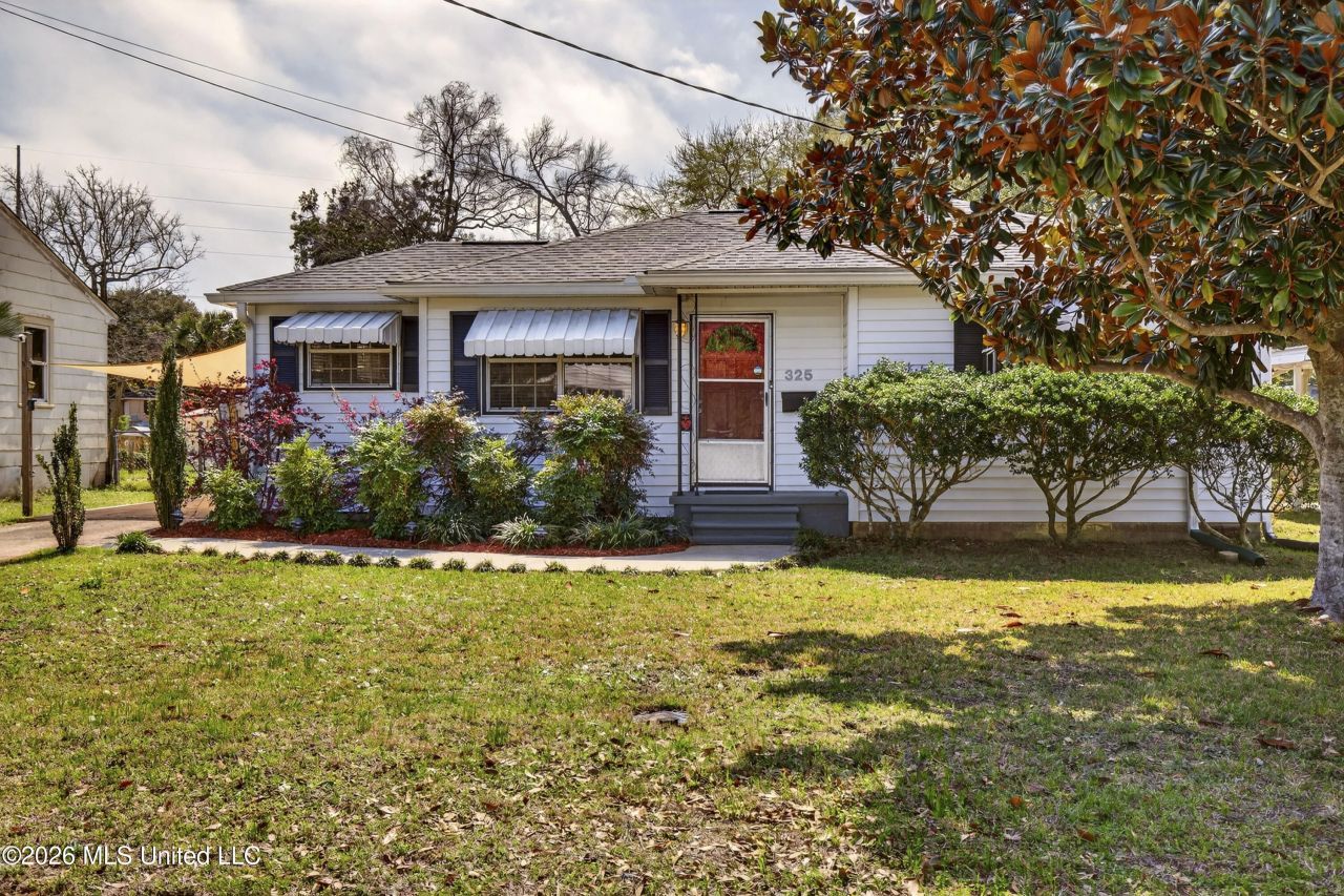 325 Hiller Drive, Biloxi, MS 39531 Main Photo