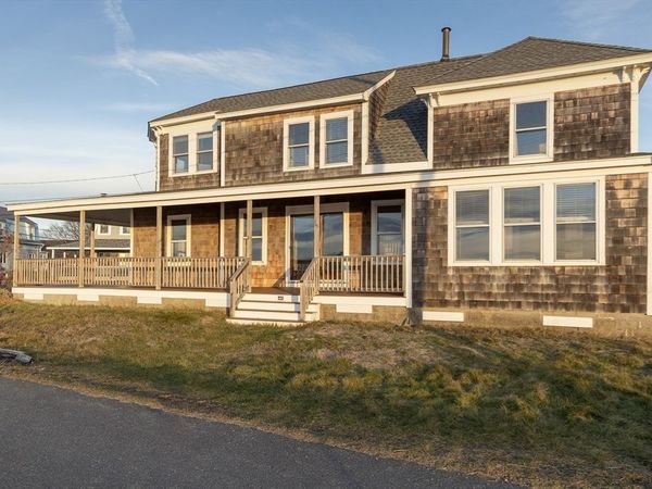 46 Sunset Ave, Hull, MA 02045