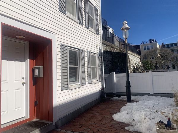 8 Avon Pl, Boston, MA 02129