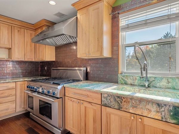 76 Taft Ave, Unit 2, Newton, MA 02465