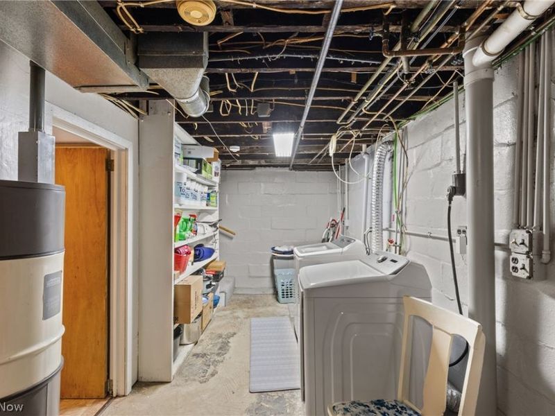 100 W Church Street, Wintersville, OH 43953 Photo 32