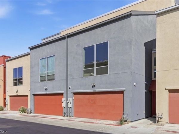 250 Tower Street , Las Vegas, NV 89101