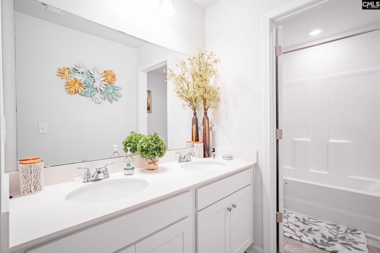 669 Penfolds Way  Photo 26