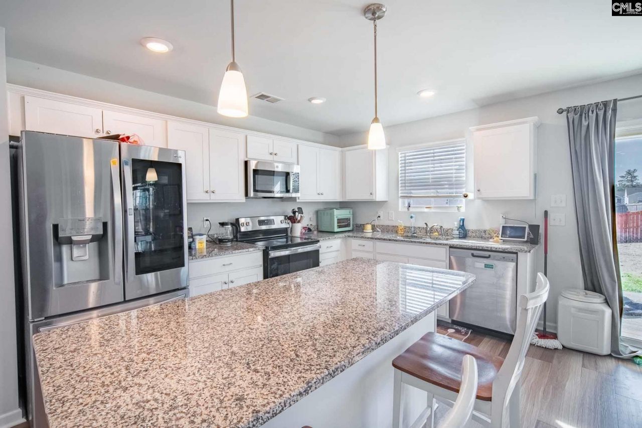 669 Penfolds Way  Photo 8