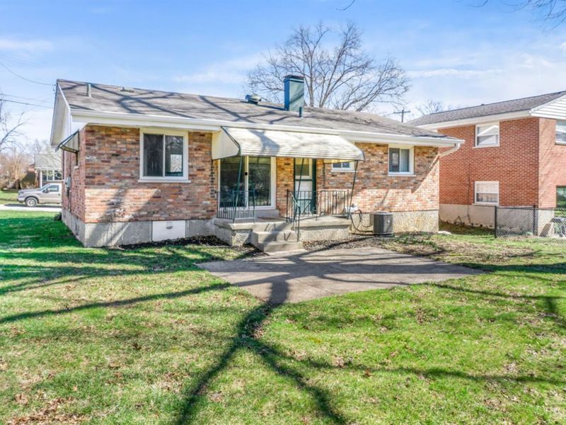 1229 Meadowbright Lane, Cincinnati, OH 45230 Photo 7