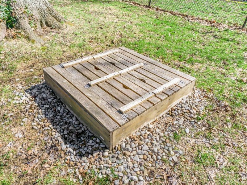 1229 Meadowbright Lane, Cincinnati, OH 45230 Photo 9