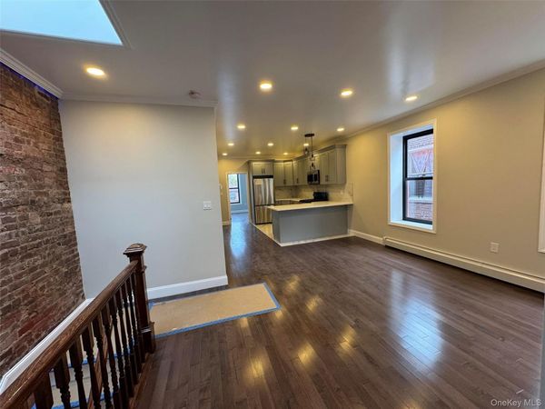 189 Legion Street , Brooklyn, NY 11212