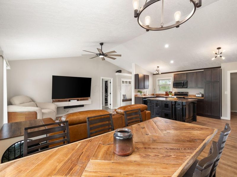 282 Candlewood Boulevard, Unit Unit 2, Mount Gilead, OH 43338 Photo 13