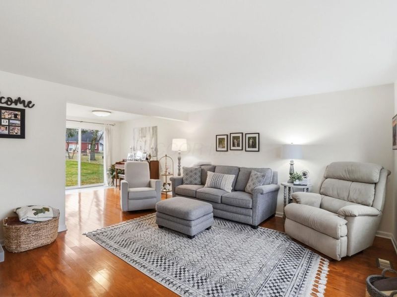 417 Revere Court , Columbus, OH 43228 Photo 3