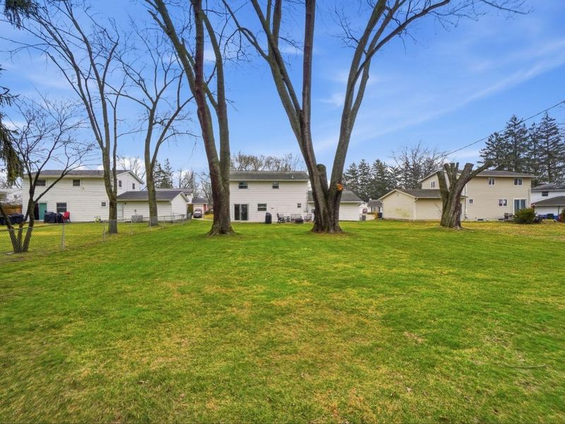 417 Revere Court , Columbus, OH 43228 Photo 32