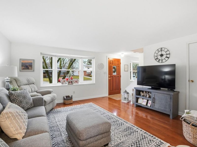 417 Revere Court , Columbus, OH 43228 Photo 5