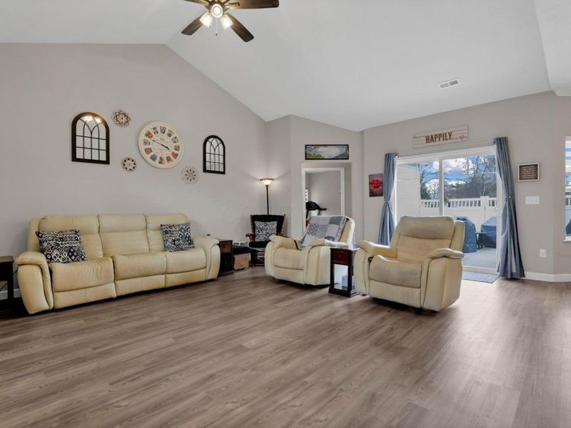 3422 Joberry Loop, Unit 32, Grove City, OH 43123 Photo 24