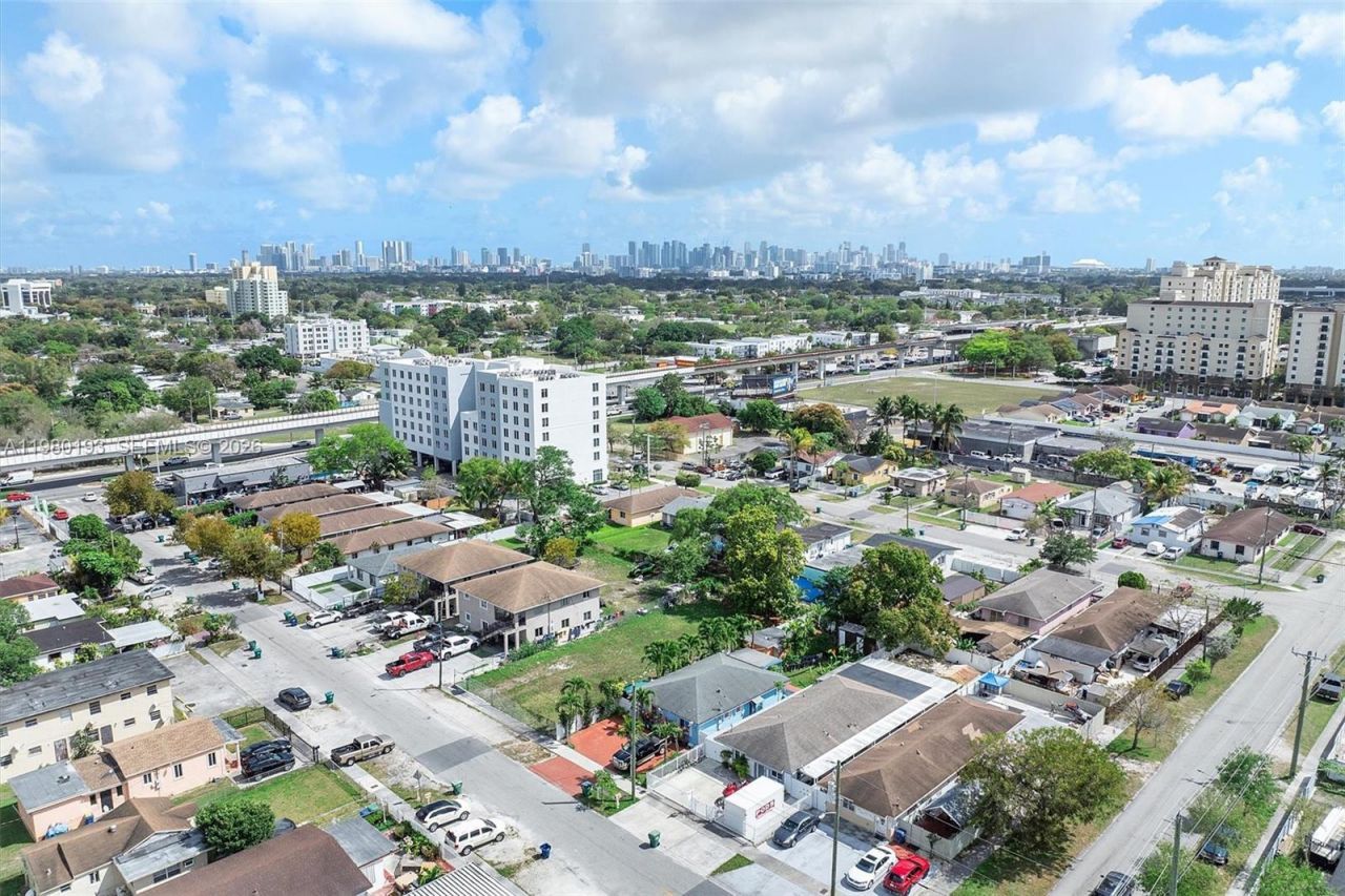 Please Call For Address, Miami, FL 33142 Photo