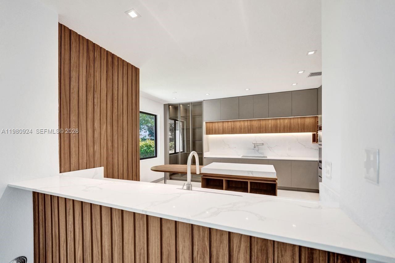 4100 E Gardenia Ave, Unit 4100, Weston, FL 33332 Photo