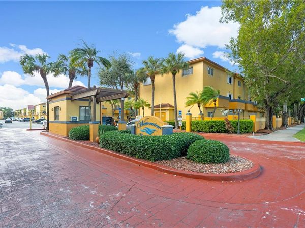 14961 SW 82nd Ln , Unit 21-402, Miami, FL 33193
