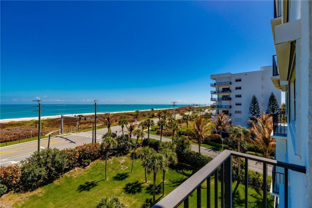 5159 N Highway A1a, Unit 514, North Hutchinson Island, FL 34949 Photo