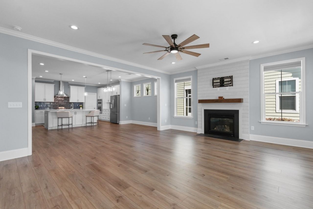 4047 Mckinney Dr. Photo 15