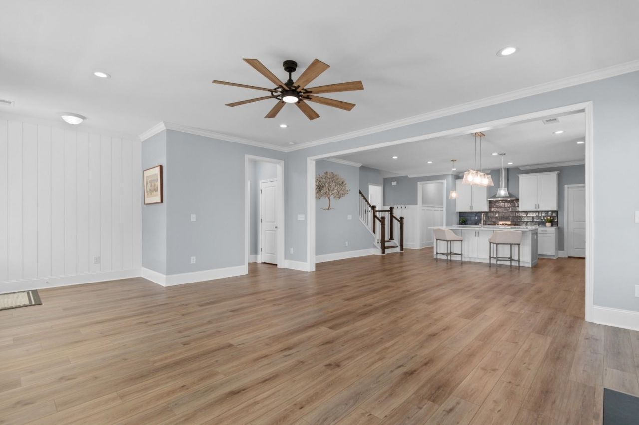 4047 Mckinney Dr. Photo 16