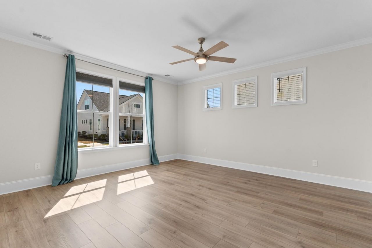 4047 Mckinney Dr. Photo 18