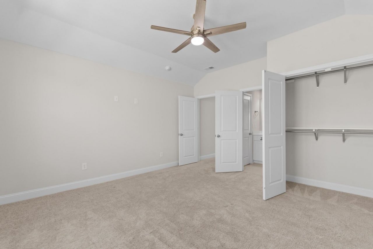 4047 Mckinney Dr. Photo 27