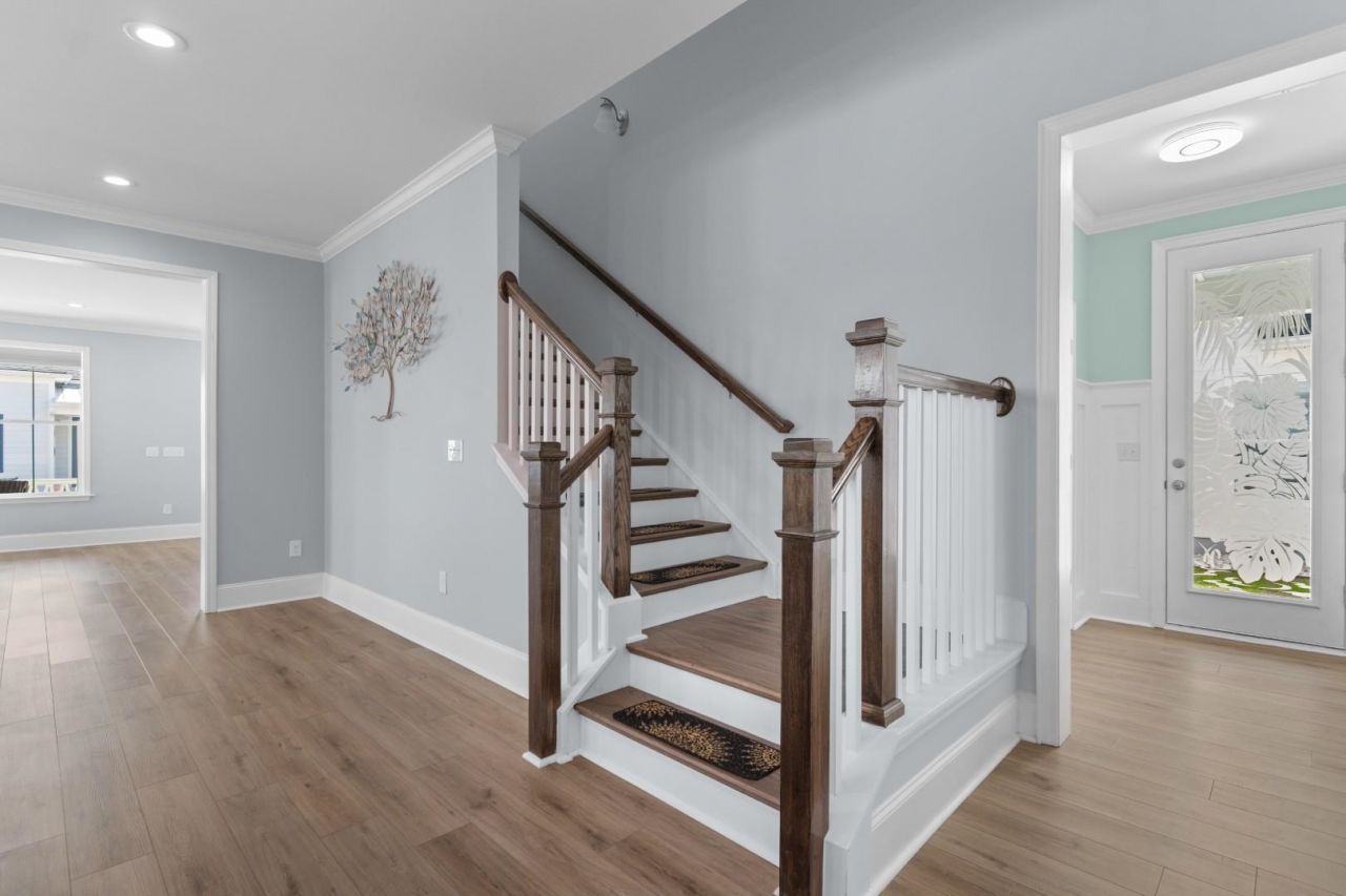 4047 Mckinney Dr. Photo 7