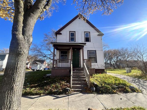 2832 N 14th STREET, Milwaukee, WI 53206