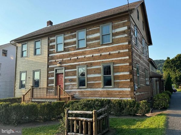 230 W AARON SQUARE, AARONSBURG, PA 16820