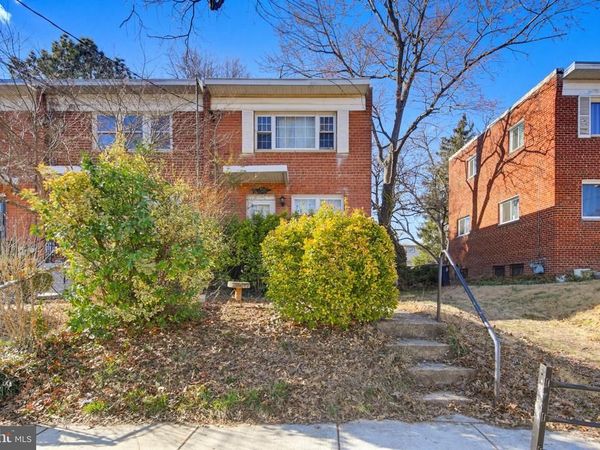 5818 33RD PLACE , HYATTSVILLE, MD 20782