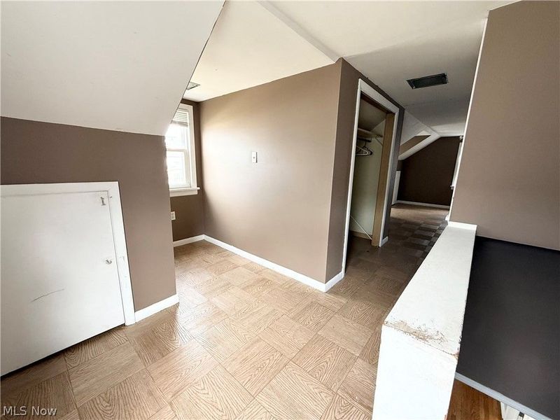 5803 Merkle Avenue, Parma, OH 44129 Photo 11