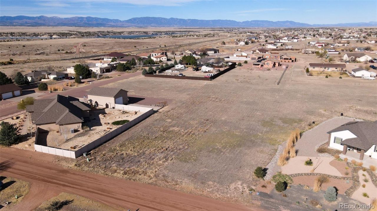 1285 S Yerba Buena Drive, Pueblo, CO 81007 Main Photo