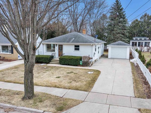 1267 ROSCOE STREET, Green Bay, WI 54304