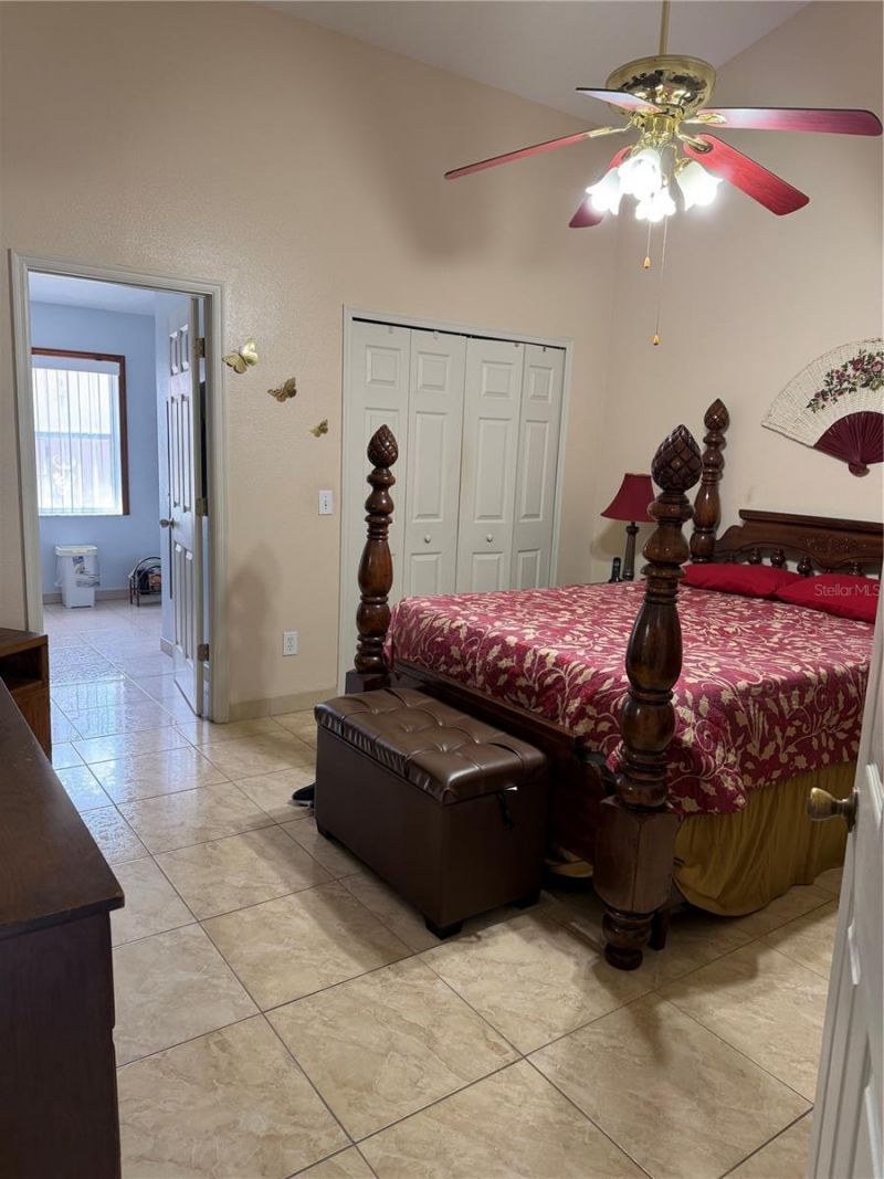 5033 Foxcroft Court , Orlando, FL 32808 Photo