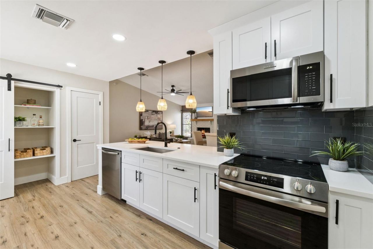 1230 Hollyridge Trail , Maitland, FL 32751 Photo