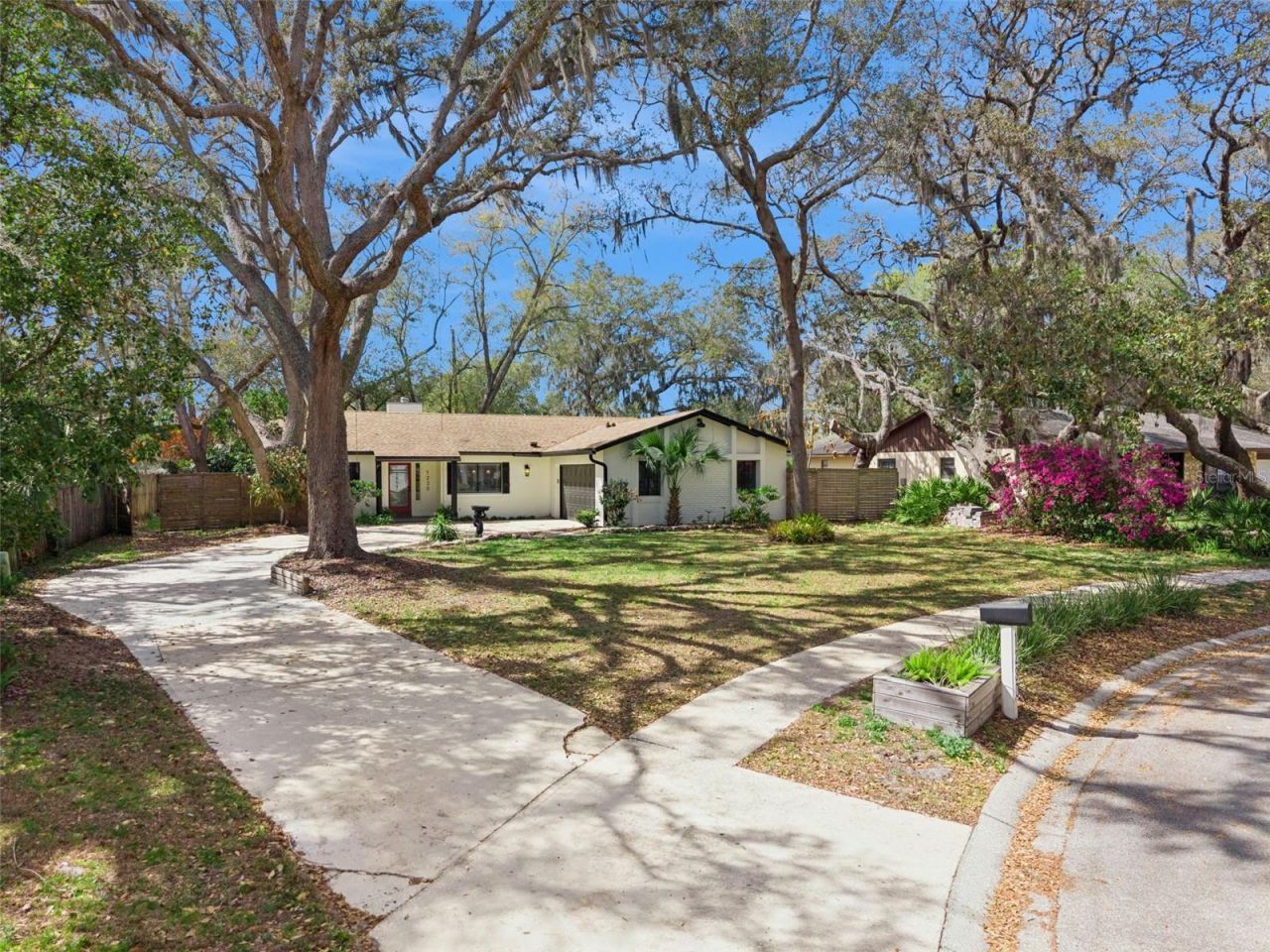 1230 Hollyridge Trail , Maitland, FL 32751 Photo