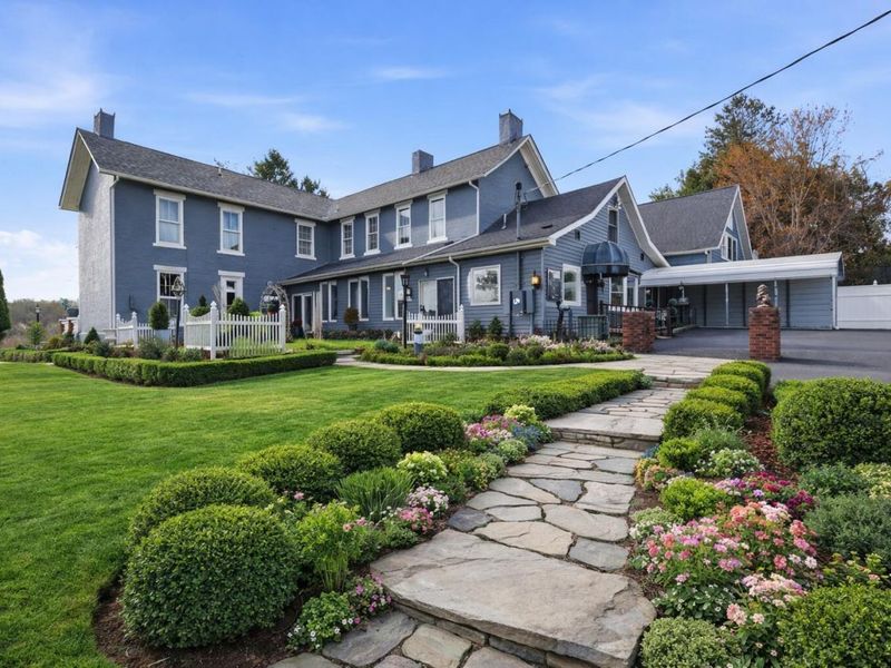 284 N Kennebec Avenue, McConnelsville, OH 43756 Photo 2