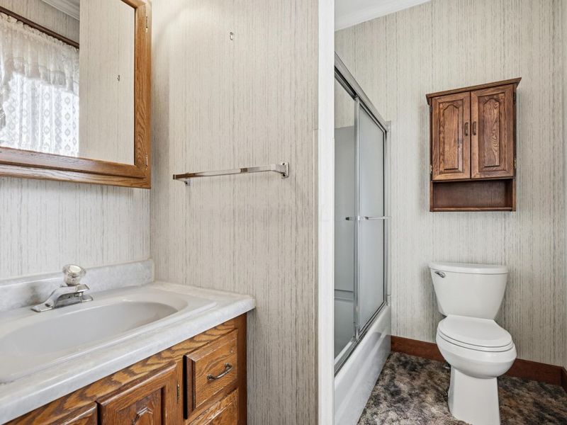 284 N Kennebec Avenue, McConnelsville, OH 43756 Photo 20