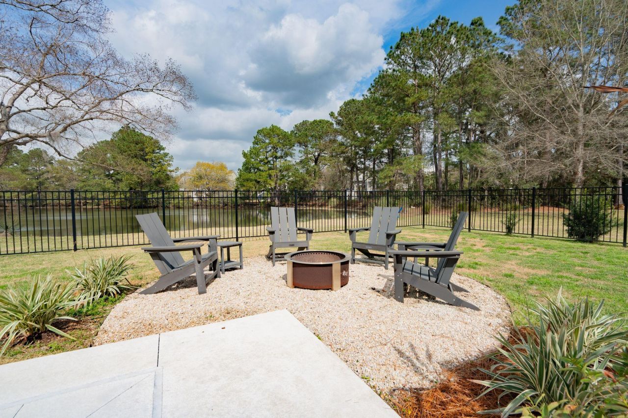 1605 Regimental Lane Photo 52