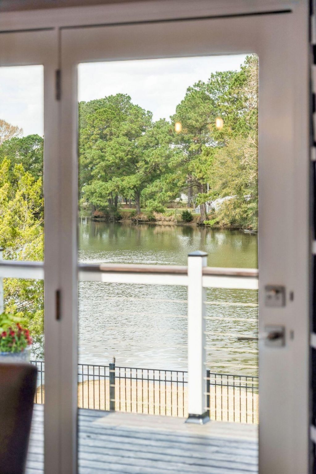 1605 Regimental Lane Photo 6