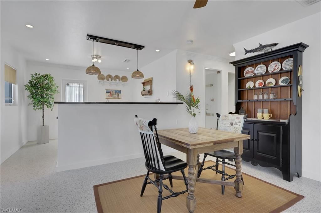 1290 Venetian Way, Naples, FL 34110 Photo