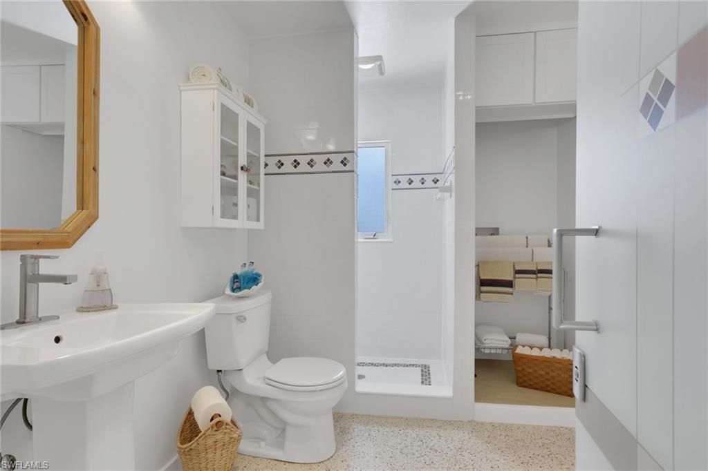 1290 Venetian Way, Naples, FL 34110 Photo
