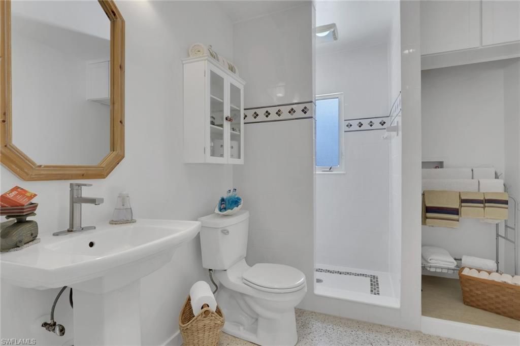 1290 Venetian Way, Naples, FL 34110 Photo