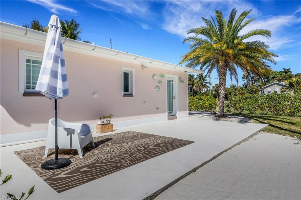 1290 Venetian Way, Naples, FL 34110 Photo